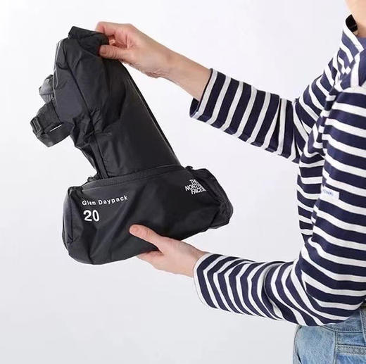 出口日本原单正品北面TNF Glam Daypack可收纳便携式双肩包
四个色，20L
原价16390日元 商品图2