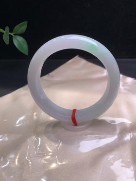 620416，59飘绿手镯 ，版型好，底妆干净清爽 均匀干净