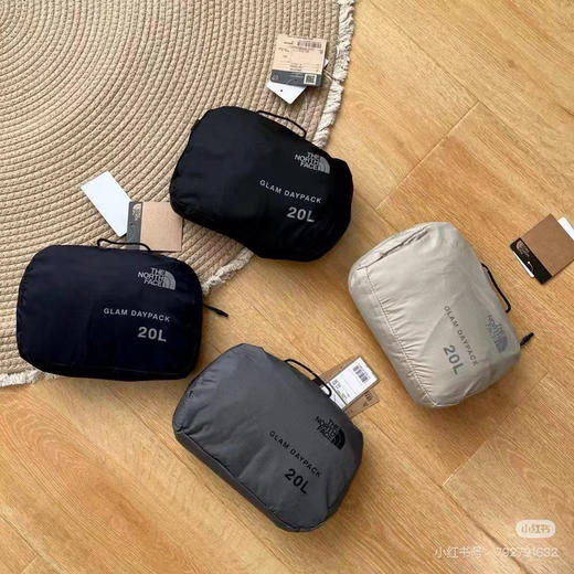 出口日本原单正品北面TNF Glam Daypack可收纳便携式双肩包
四个色，20L
原价16390日元 商品图1