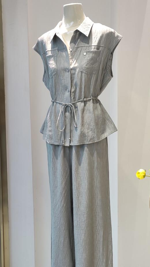 547056时尚气质款两件套天丝套装 商品图1