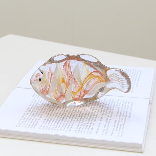 现代创意艺术琉璃年年有鱼动物摆件客厅玄关电视柜书房样板间装饰 商品图2