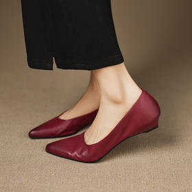 【预售5天】文艺复古单鞋女做旧春秋尖头浅口真皮时尚百搭舒适单鞋DMJFG&9539F