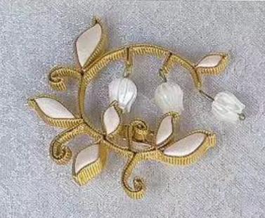 盘扣胸针 铃兰 商品图0