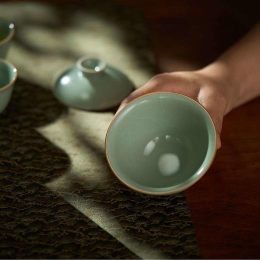 守艺 · 白月光盖碗套组 1盖碗2杯子 景德镇 盖碗110ml 杯子50ml 商品图3