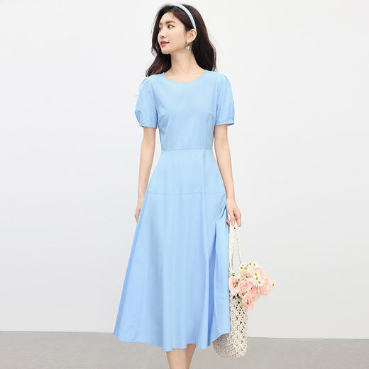 【07/09新品】熙世界极简风通勤浅蓝连衣裙女2025夏季新款气质显瘦短袖收腰长裙 商品图4