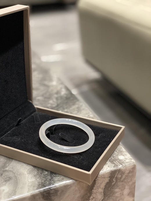 马料圆条手镯 商品图3