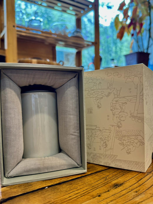 2“美丽人生”礼盒： 随机赠送 2025年【春回】40克 一盒 商品图2