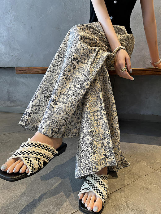 百媚生 重工法式复古印花九分阔腿裙裤女L5560# 商品图5