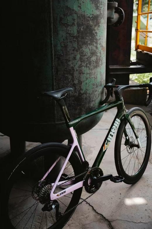 CINELLI PRESSURE II2025年新款意大利碳纤维公路车电变哥伦巴斯轮组 商品图0