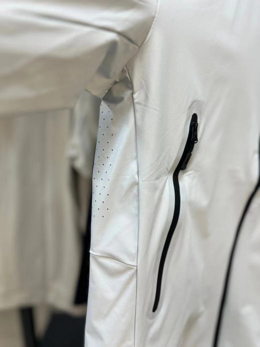 原单正品凯乐石TRAINING系列防晒防紫外线皮肤衣 乐石防晒衣
凯乐石防晒防紫外线皮肤衣
两个颜色，黑色，灰石白。
尺码，M到3XL 商品图5