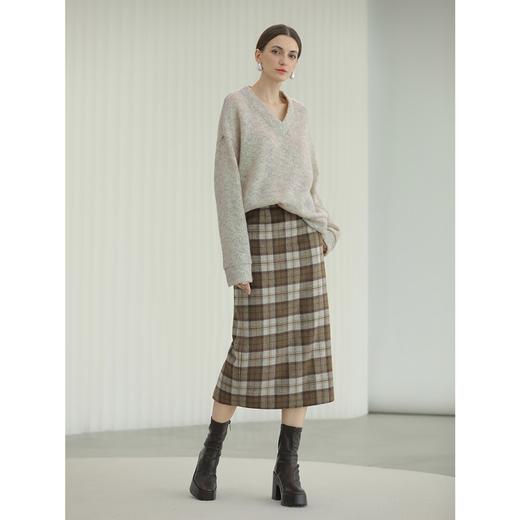 COCOBELLA手工幻彩亮片V领通勤毛衣25秋冬保暖女针织衫MZ3206 商品图3