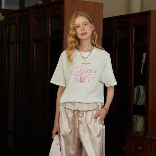 IDEVERRAY夏季新款艺术玫瑰花印情侣装短袖T恤男女同款圆领上衣19B012-ID25SSWDT902 商品图4