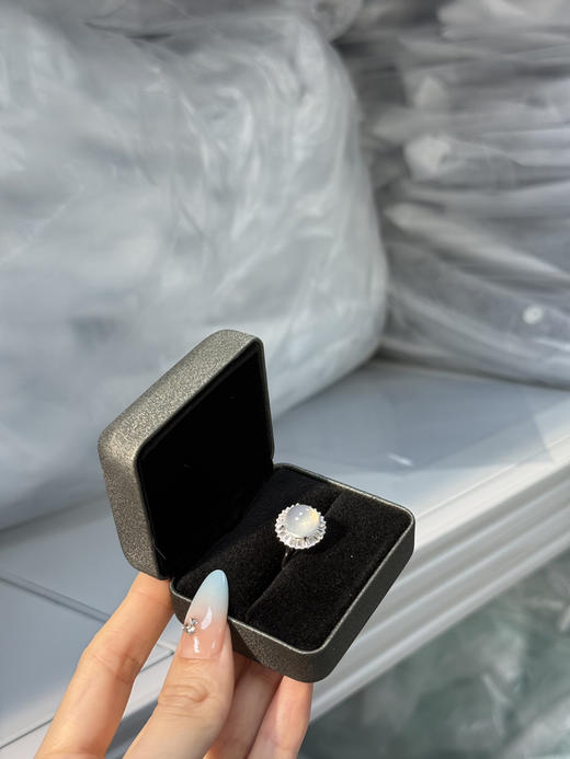 鸽子蛋玛瑙戒指 商品图1