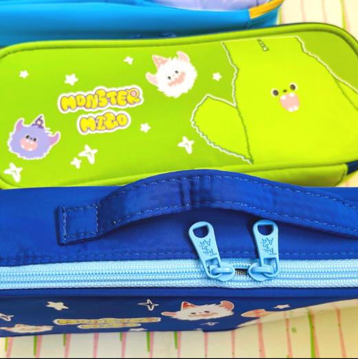 青壹坊 小怪兽UP2布艺笔袋（颜色随机） 商品图1