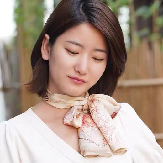 漫游紫禁·丝巾套装 长巾 按摩梳 商品图2