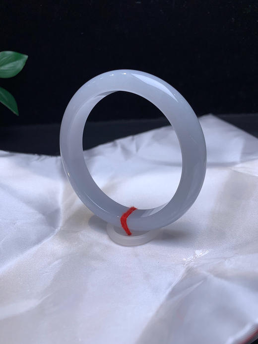 620420，57 白月光正圈，清新秀气，自然光下就是白底，润润的 商品图3