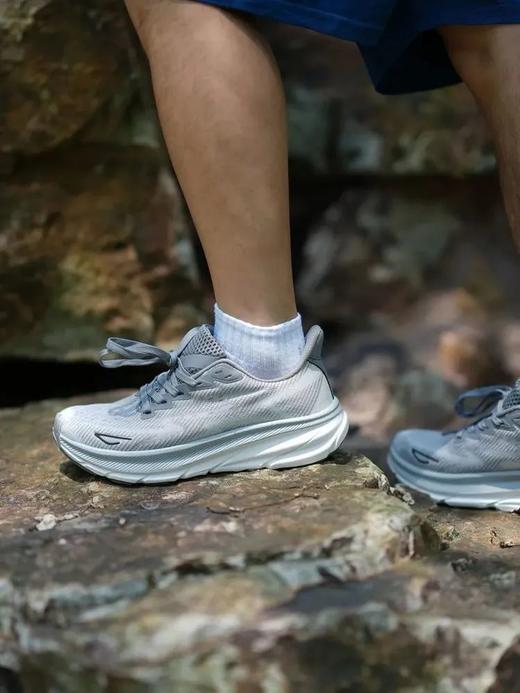 飞织透气网面超轻缓震泡棉大底情侣款运动跑鞋 商品图3