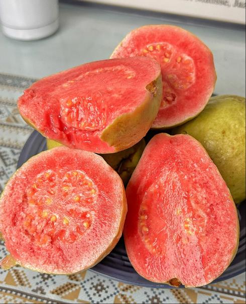 🔥果干界王者❗一口还原【果然U品草莓芭乐】丹东草莓 x 红心芭乐干😋糯糯叽叽❤️一口沦陷！ ✅低温烘培工艺👍锁住水果原始香甜🍦😍口感软糯有嚼劲，清香酸甜 商品图11