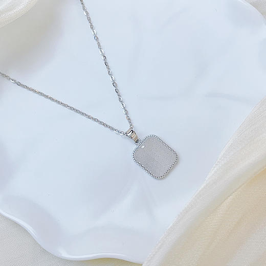 【限时8.8折】【线上铂金馆】PT950 【国际铂金协会 精品】铂金镂空CNC鱼鳞镜面方牌吊坠（不含链）(ACPTDZ00068)预售产品下单后不退款不退货不换货不补差价) 商品图2