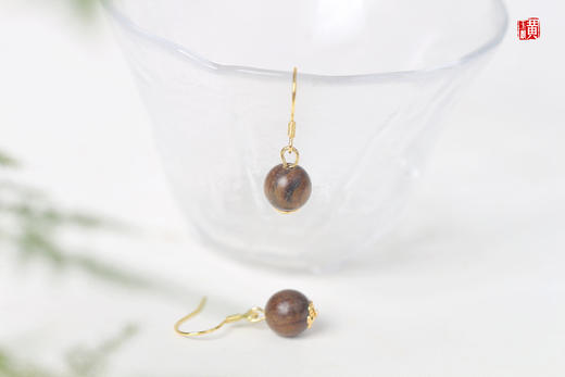 绿檀木耳坠 商品图3