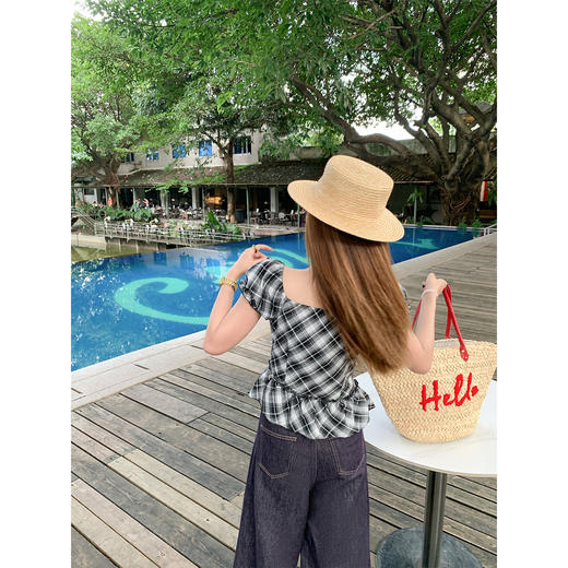 【149元任选2件】最后一波！复古格纹泡泡袖方领衬衫 商品图4