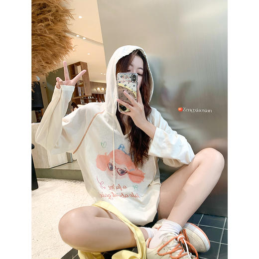 <曾小咸推荐>韩系连帽休闲百搭卡通印花长袖T恤 商品图0