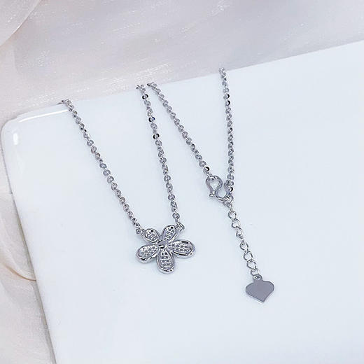 【限时8.8折】【线上铂金馆】PT950 【精品】铂金空心调节五瓣花花形套链(BFPTTL00055)预售产品下单后不退款不退货不换货不补差价) 商品图1