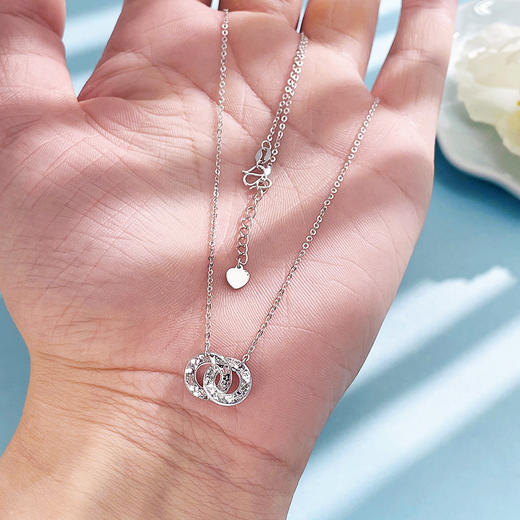 【限时8.8折】【线上铂金馆】PT950 #碎碎冰 【精品】铂金空心调节环环相扣碎碎冰几何圆环套链(BFPTTL00003)预售产品下单后不退款不退货不换货不补差价) 商品图3