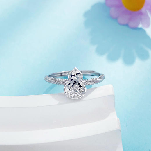 【限时8.8折】【线上铂金馆】PT950 #母亲节 #碎碎冰 【国际铂金协会  精品】铂金实心福禄多多樱花碎碎冰葫芦葫芦戒指活口女戒(BJZ00230)预售产品下单后不退款不退货不换货不补差价) 商品图1