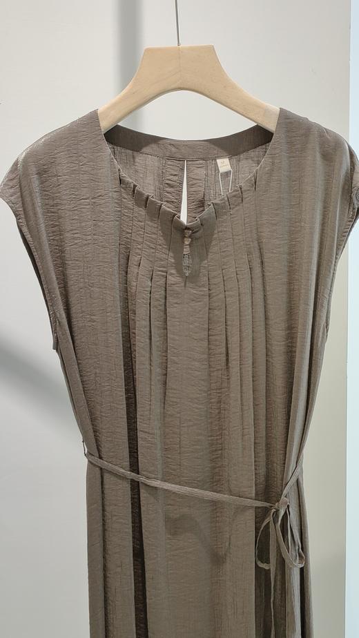 54X226时尚气质款连衣裙 商品图1