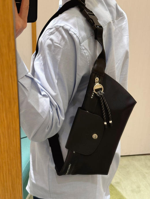 全新款男女龙骧小字母拉链腰包手机包胸包 商品图4