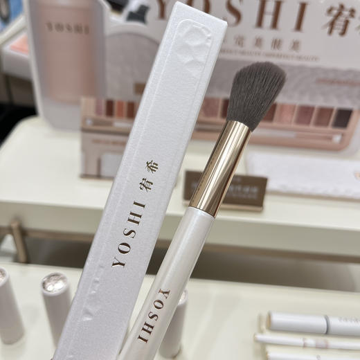 YOSHI宥希腮红刷1个装 商品图0