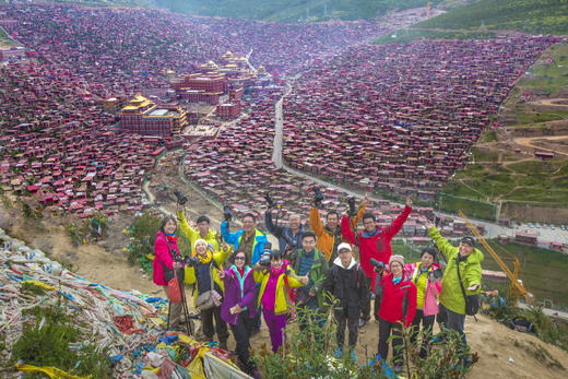 10.19确定出发【川西彩林】色达•亚青寺•甲居藏寨•四姑娘山9天摄影（精品小团） 商品图1