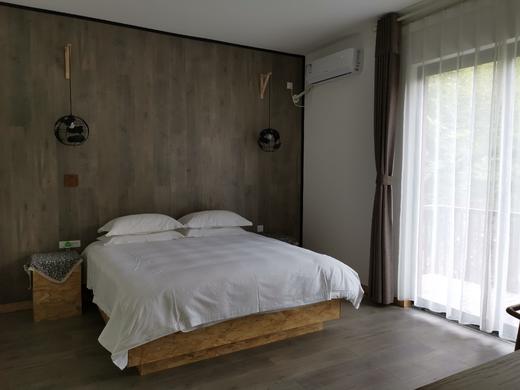 佛坪| 山觅静居民宿  商品图1