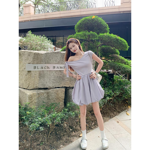 <曾小咸推荐>现货秒杀！卖完不补 ！微信打折价！斜肩系带连衣裙 日常159.99/件 立减70 秒杀89.99/件！！ 商品图2