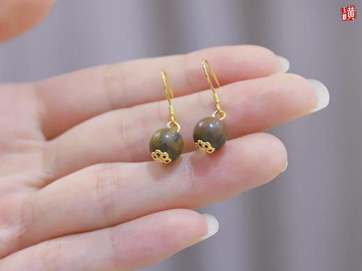 绿檀木耳坠 商品图5