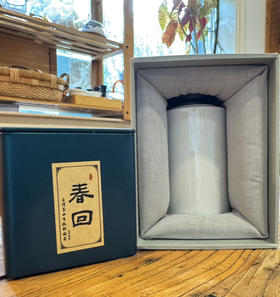 2“美丽人生”礼盒： 随机赠送 2025年【春回】40克 一盒