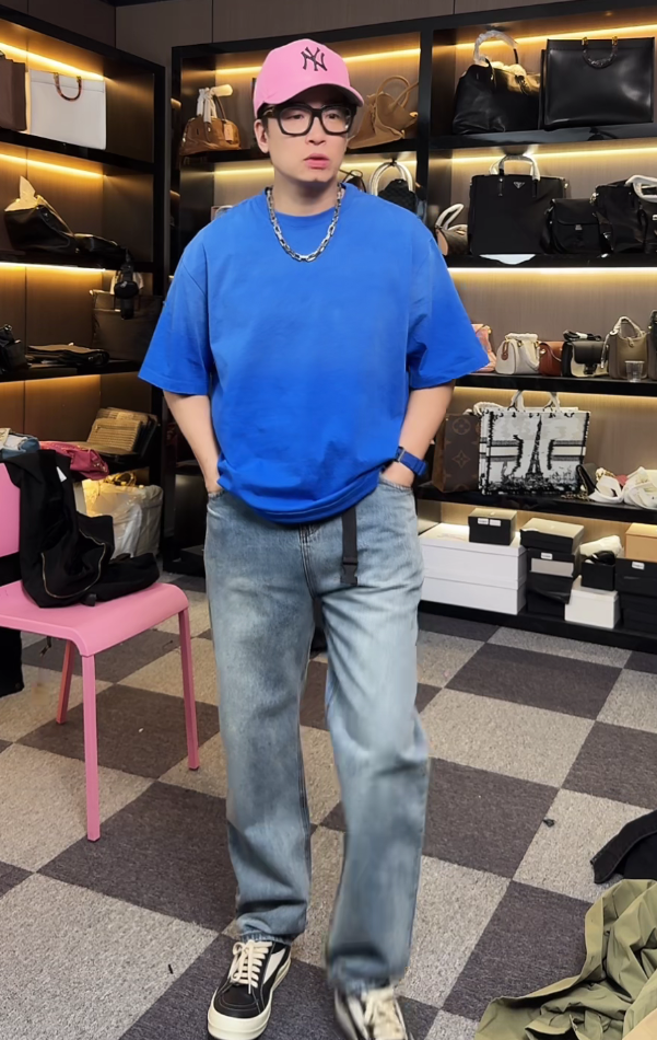 休闲简约直筒牛仔裤