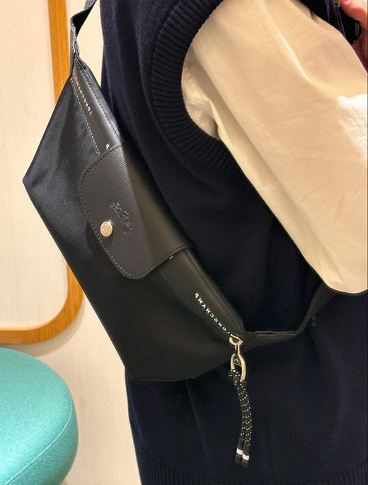 全新款男女龙骧小字母拉链腰包手机包胸包 商品图5