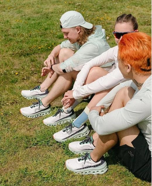 明星同款昂跑小怪兽系列全能运动鞋 商品图0