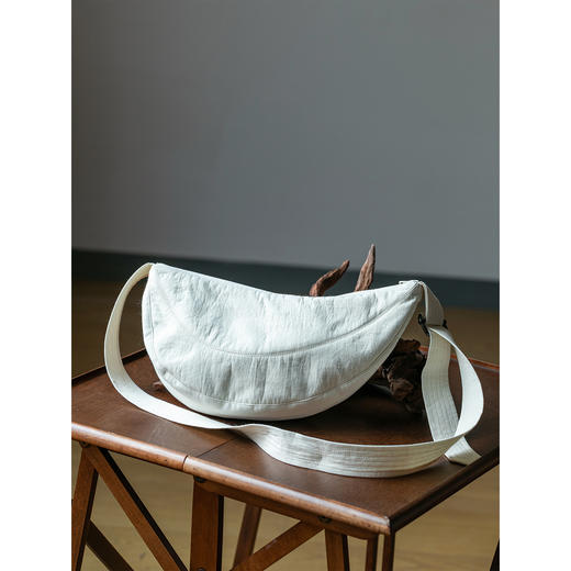 牧衣游 40支纯棉斜跨单肩包百搭白色 初生【不支持会员折】 商品图2