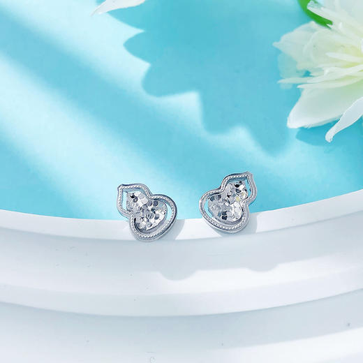 【限时8.8折】【线上铂金馆】PT950 #招财纳福 铂金实心鱼鳞福禄双至招财葫芦耳饰耳钉（直针配铂金耳迫）(PTES00130)预售产品下单后不退款不退货不换货不补差价) 商品图0