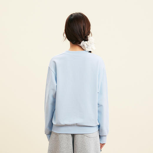 笛莎Deesha青少年女童卫衣2025秋季女童甜美刺绣圆领卫衣 商品图4