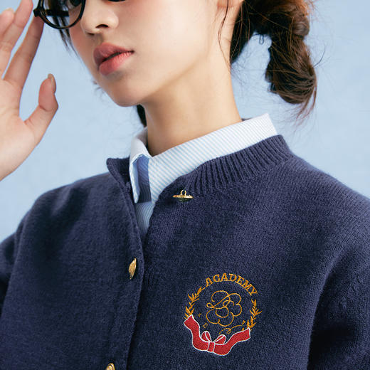 笛莎Deesha青少年女童毛衫2025秋季女童学院风刺绣开衫 商品图2