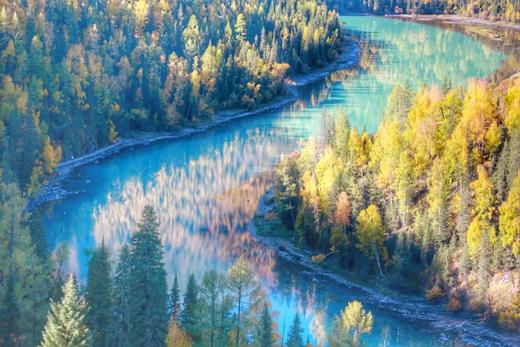 新疆阿勒泰、“童话仙境”喀纳斯&禾木村、三大网红公路（独库公路+S21沙漠公路+阿禾公路）、那拉提空中草原、乌尔禾魔鬼城、唐布拉百里画廊、“大西洋最后一滴眼泪”赛里木湖10天纯玩团 商品图6