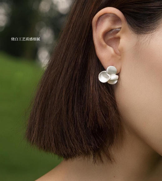 小众纯银优雅感烧白耳钉502 商品图2