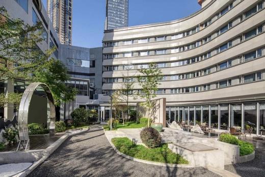 福建外贸中心悦华酒店丨行政房2晚连住（不可拆） · [簪花/三把刀+拍摄]套餐二选一 商品图0