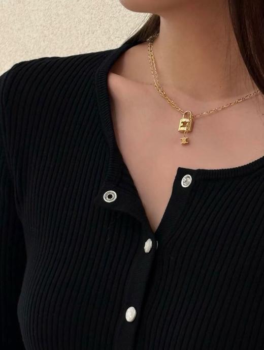 经典TRIOMPHE凯旋门锁扣项链，复刻CELINE档案库中的巴黎门锁 商品图1