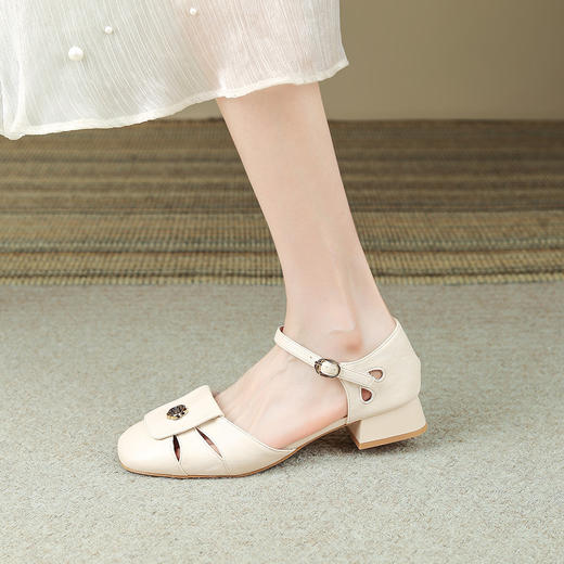 品质好货|Safiya/索菲娅2025休闲舒适百搭不累脚中空玛丽珍凉鞋FD2114736 商品图6