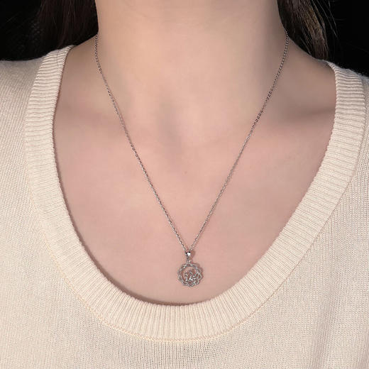 【限时8.8折】PT950 【国际铂金协会】铂金空心天鹅环梦圆环吊坠（不含链）(BDZ00321)预售产品下单后不退款不退货不换货不补差价)预售产品下单后不退款不退货不换货不补差价 商品图3